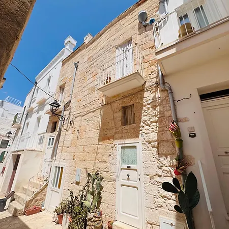 Moonlight Polignano a Mare